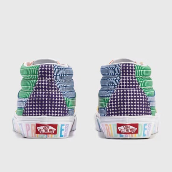 #38❤️ Brand new with tags VANS PRIDE SK8 Mid - Picture 5 of 12